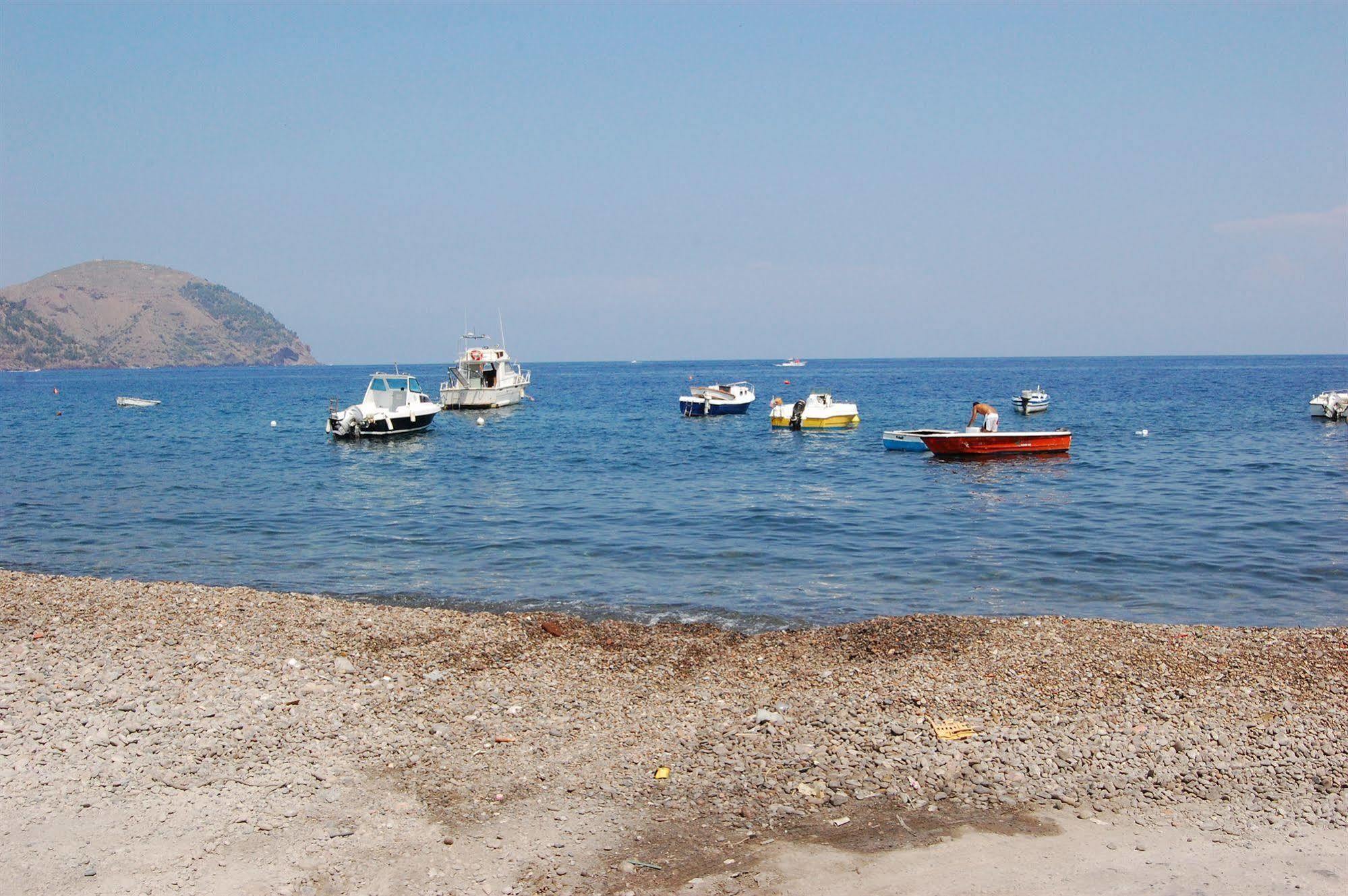 Residence Hotel Baia Portinenti Lipari  Exteriér fotografie