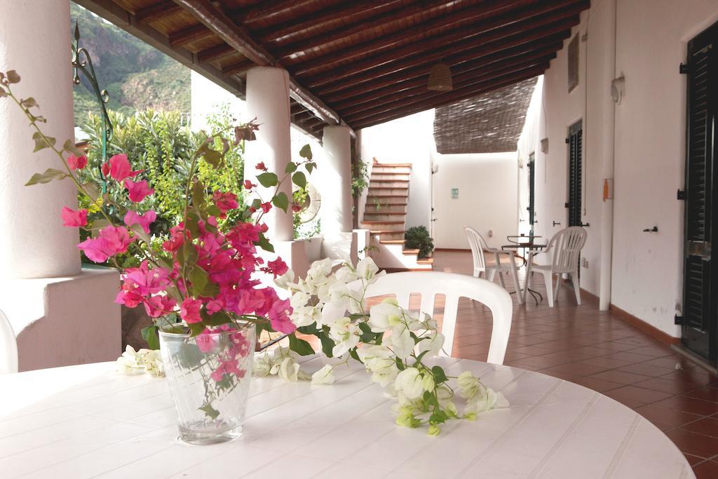 Residence Hotel Baia Portinenti Lipari  Exteriér fotografie